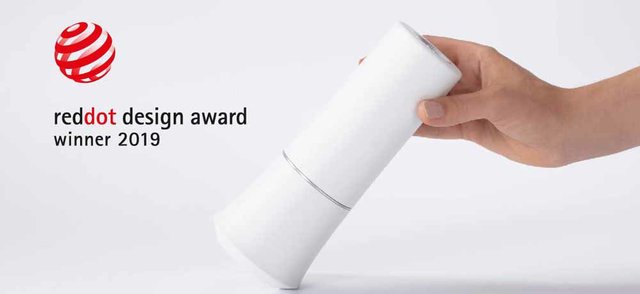 Red Dot Award for World’s First Closed System for Digital Point-of-care Urine Testing - Clinical Design